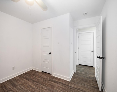 10930 Exeter Street - Photo Thumbnail 15