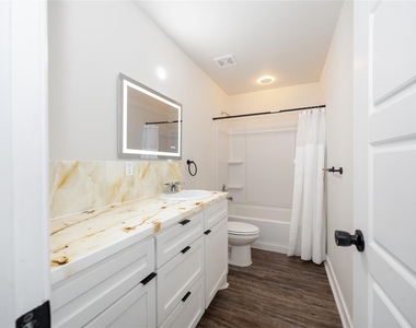 10930 Exeter Street - Photo Thumbnail 16