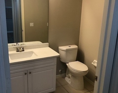 8570 Kingbird Loop - Photo Thumbnail 6