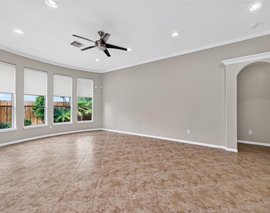 1103 Parkhaven Lane - Photo Thumbnail 9
