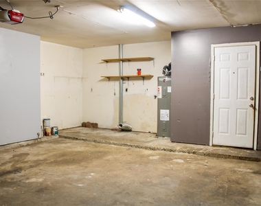 8215 Lone Bridge Lane - Photo Thumbnail 12