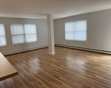 84 Warren - Photo Thumbnail 3