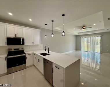 123 Jenna Avenue S - Photo Thumbnail 15