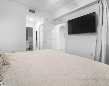 9596 Trevi Court - Photo Thumbnail 12