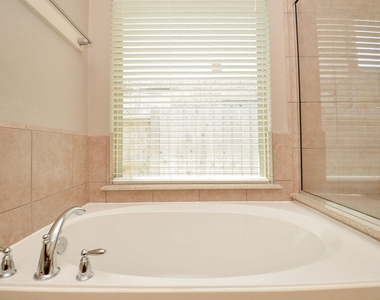5205 Kendall Glen Court - Photo Thumbnail 42