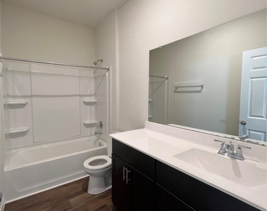 4410 Rushing Ridge Court - Photo Thumbnail 11