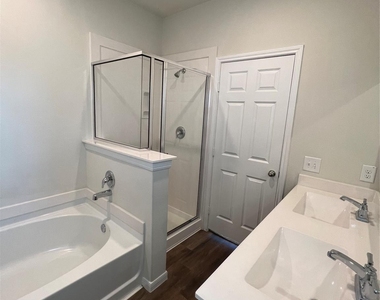 4410 Rushing Ridge Court - Photo Thumbnail 24