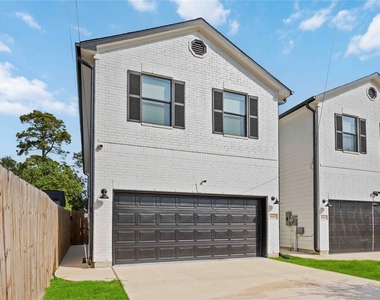 5111 Firnat Street - Photo Thumbnail 1