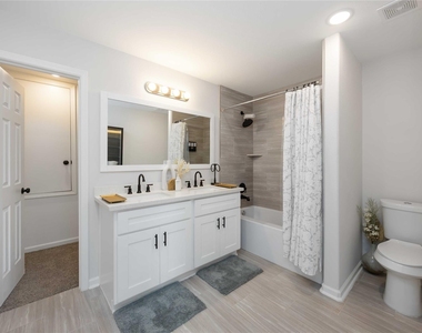 5111 Firnat Street - Photo Thumbnail 17