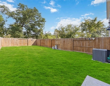 5111 Firnat Street - Photo Thumbnail 24