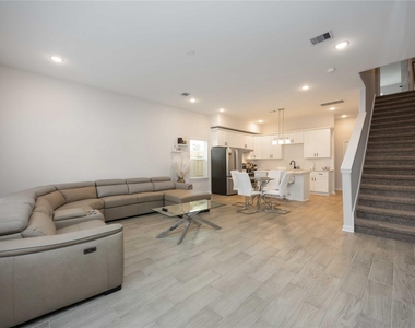 5111 Firnat Street - Photo Thumbnail 11