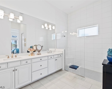 15394 Turin Drive - Photo Thumbnail 14