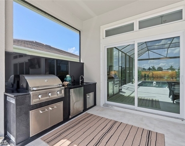 15394 Turin Drive - Photo Thumbnail 18