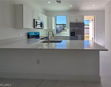 4812 30th Street Sw - Photo Thumbnail 4
