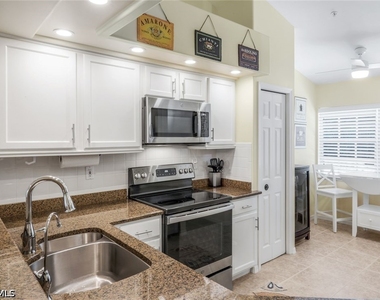 13641 Worthington Way - Photo Thumbnail 7