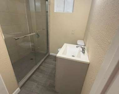 17718 E Strack Drive - Photo Thumbnail 8