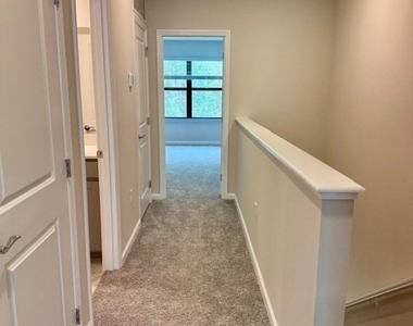 27899 Radiant Court - Photo Thumbnail 4