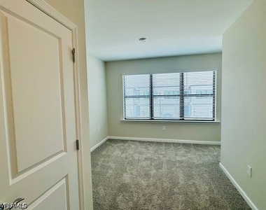 27899 Radiant Court - Photo Thumbnail 6