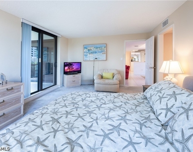 4551 Gulf Shore Boulevard N - Photo Thumbnail 21