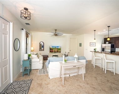 8986 Cambria Circle - Photo Thumbnail 3