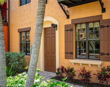 8986 Cambria Circle - Photo Thumbnail 2