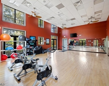 8986 Cambria Circle - Photo Thumbnail 23