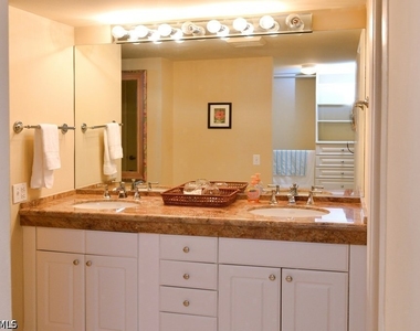 4001 Gulf Shore Boulevard N - Photo Thumbnail 15