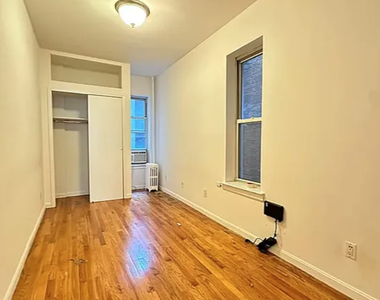 14 Jones Street - Photo Thumbnail 2