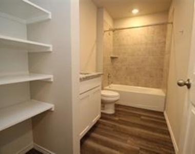 323 Pecos Drive - Photo Thumbnail 12