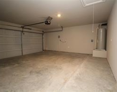 323 Pecos Drive - Photo Thumbnail 24