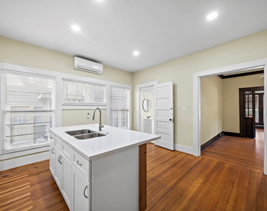 811 Sul Ross Street - Photo Thumbnail 1
