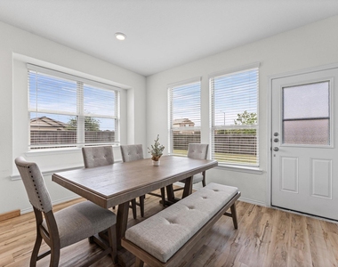 26003 Amber Pearl Drive - Photo Thumbnail 7