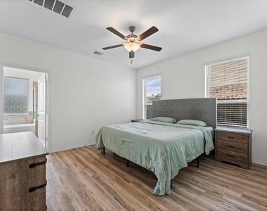 26003 Amber Pearl Drive - Photo Thumbnail 16