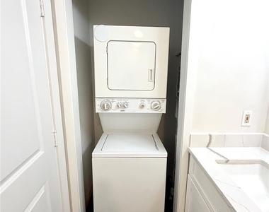 18617 Egret Bay Boulevard - Photo Thumbnail 11
