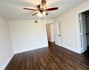 18617 Egret Bay Boulevard - Photo Thumbnail 8