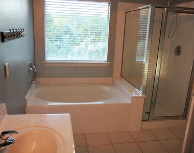 142 N Camellia Grove Circle - Photo Thumbnail 27