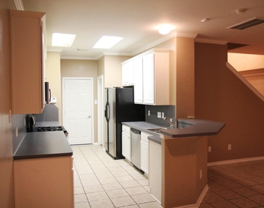 142 N Camellia Grove Circle - Photo Thumbnail 8