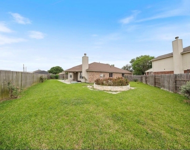 6007 Wilcox Point Court - Photo Thumbnail 14