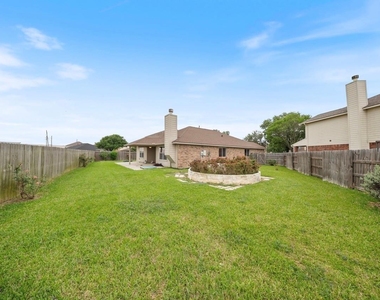 6007 Wilcox Point Court - Photo Thumbnail 4