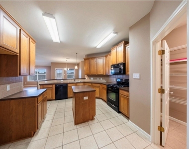 6007 Wilcox Point Court - Photo Thumbnail 6