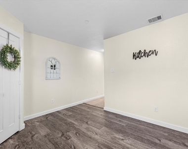 21155 Gosling Road - Photo Thumbnail 5