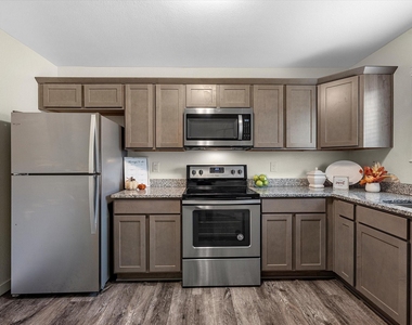 21155 Gosling Road - Photo Thumbnail 3