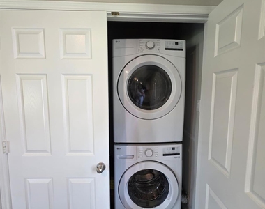 1403 W Virginia Street - Photo Thumbnail 5