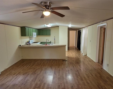 13919 Cecala Drive - Photo Thumbnail 3