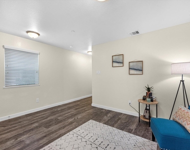 21155 Gosling Road - Photo Thumbnail 9