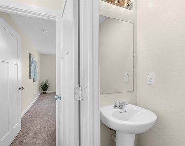 21155 Gosling Road - Photo Thumbnail 15