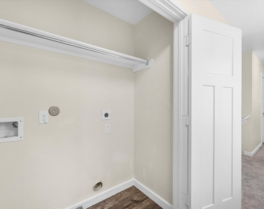 21155 Gosling Road - Photo Thumbnail 22