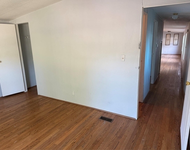 8006 Palo Vista Drive - Photo Thumbnail 5