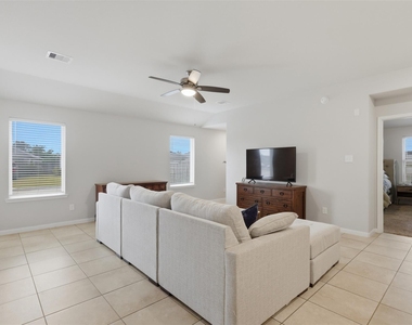 21403 Bluebonnet Cove Court - Photo Thumbnail 5
