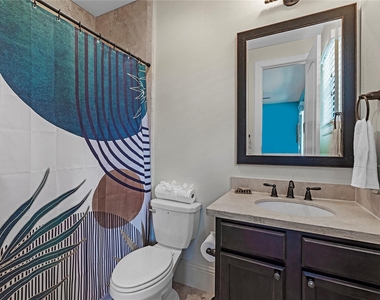 1102 W 15th 1/2 Street - Photo Thumbnail 9